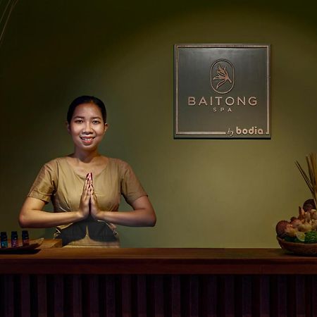 Baitong Hotel & Resort Phnom Penh Exteriör bild
