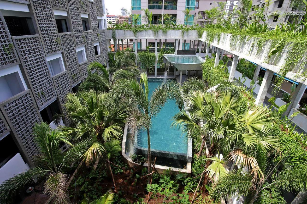 Baitong Hotel & Resort Phnom Penh Exteriör bild